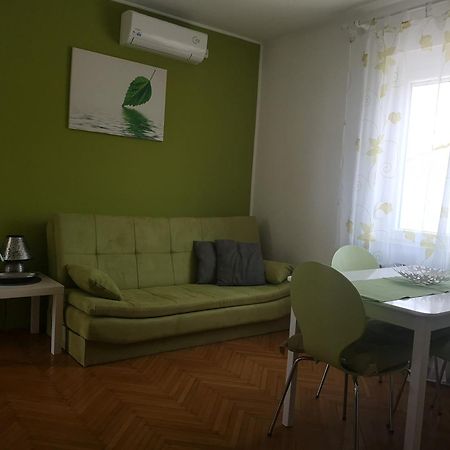 Apartments Peloza Porec Room photo