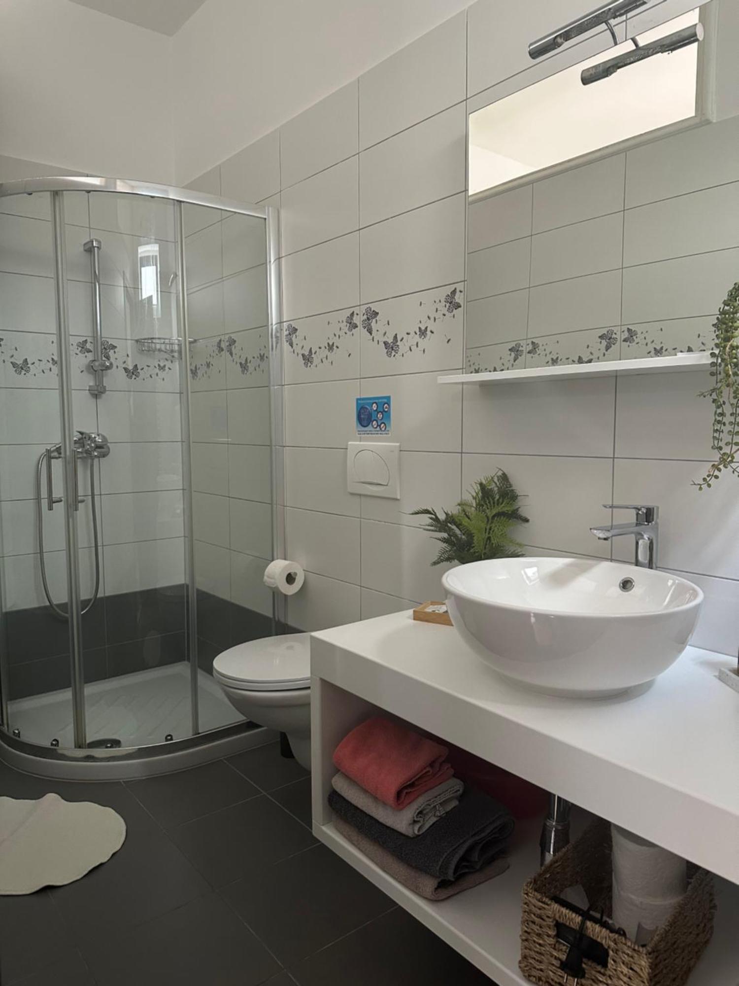 Apartments Peloza Porec Exterior photo
