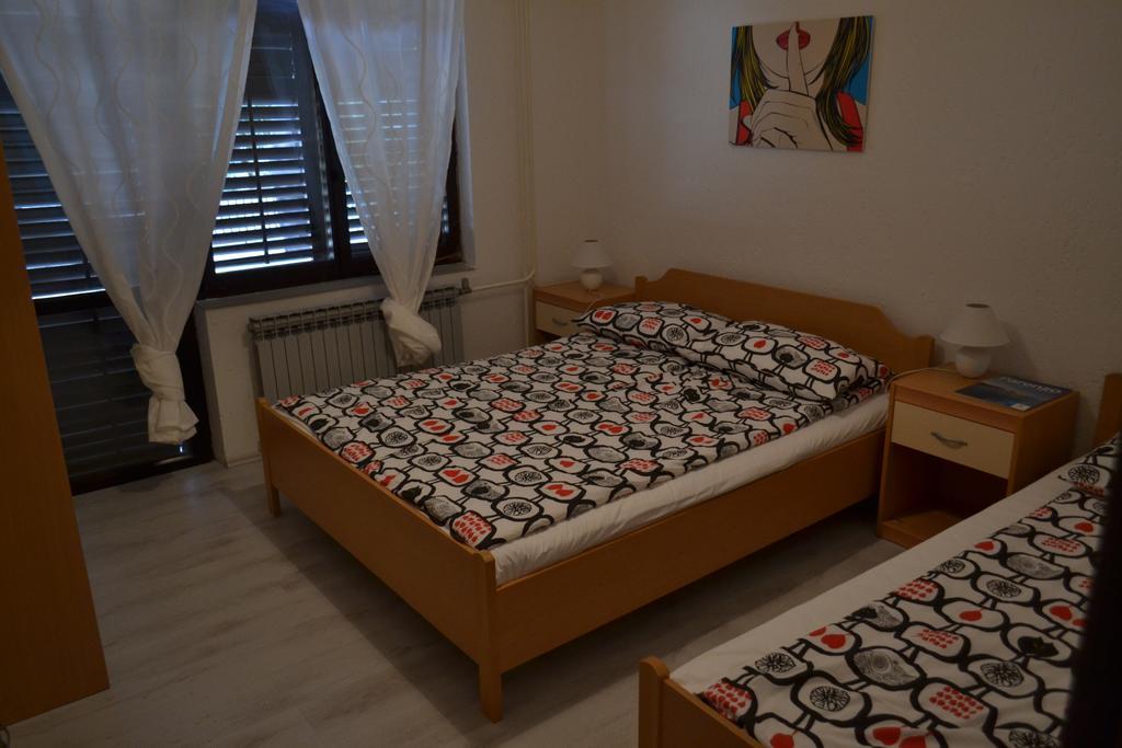 Apartments Peloza Porec Room photo